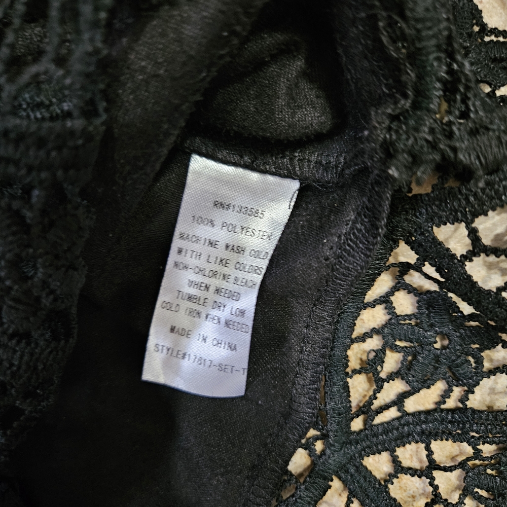 Elegant Black Lace Trim Skirt Set - Picture 6 of 7